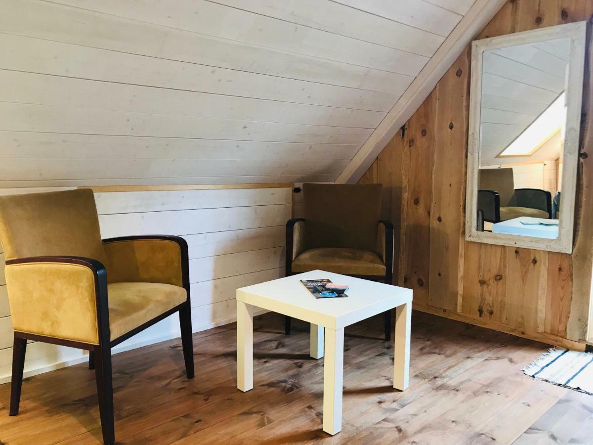 Country house Jaagu-mihkli Muhu Island Ridasi